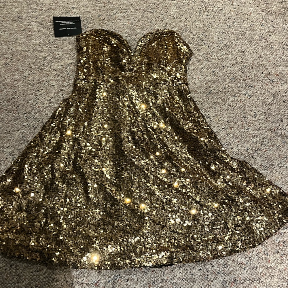 Revamped Gold Sequin Strapless Party Dress